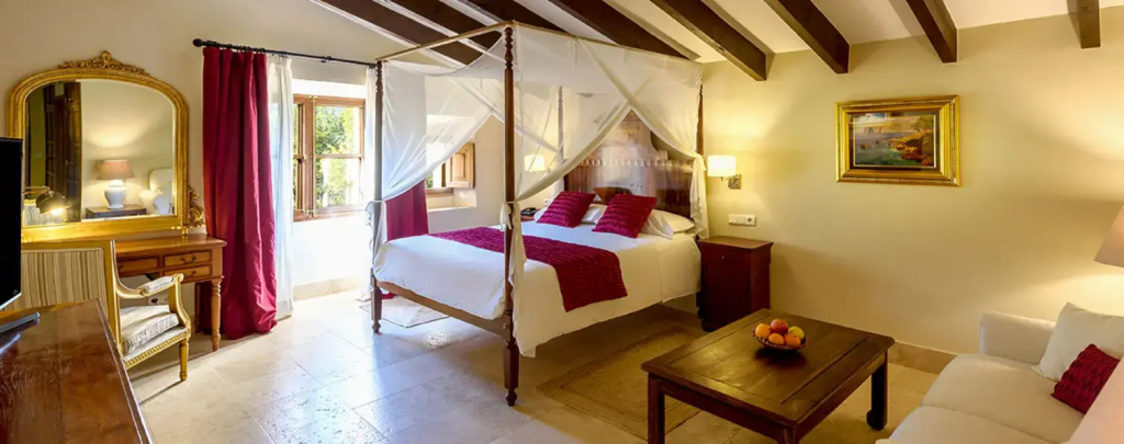 Double Junior Suite (full double bed)