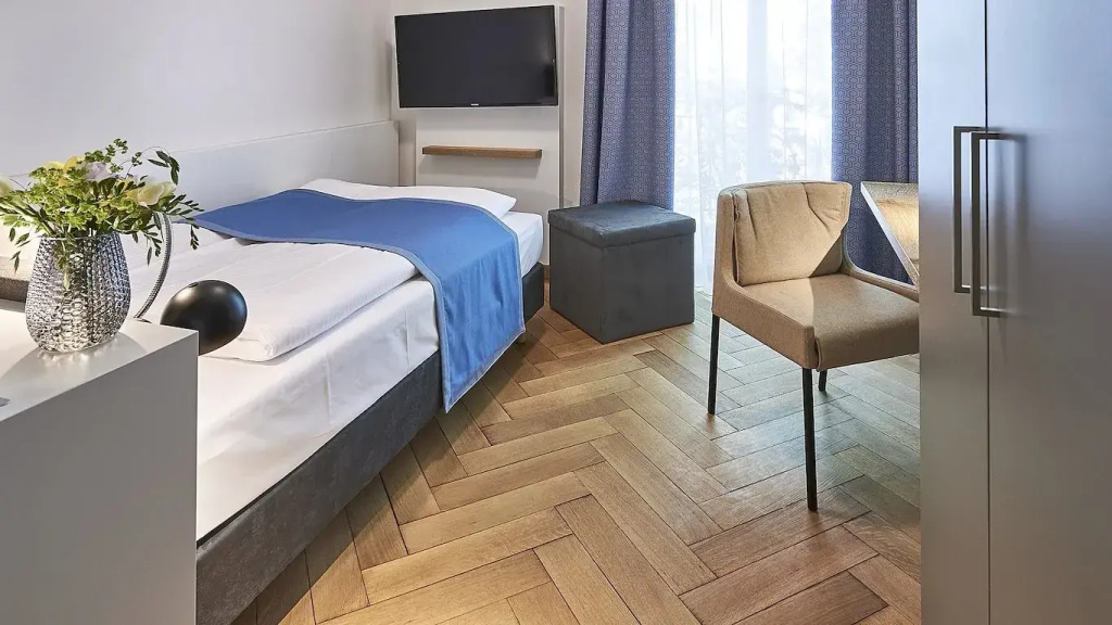 Noble Single room