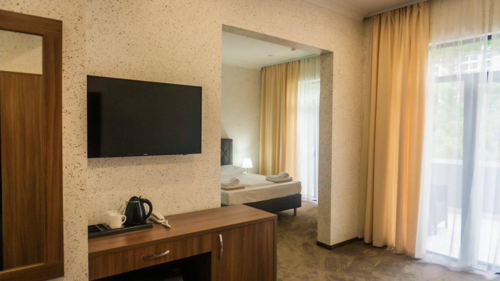 Четырёхместный люкс с 3 комнатами с видом на горы в Нарт