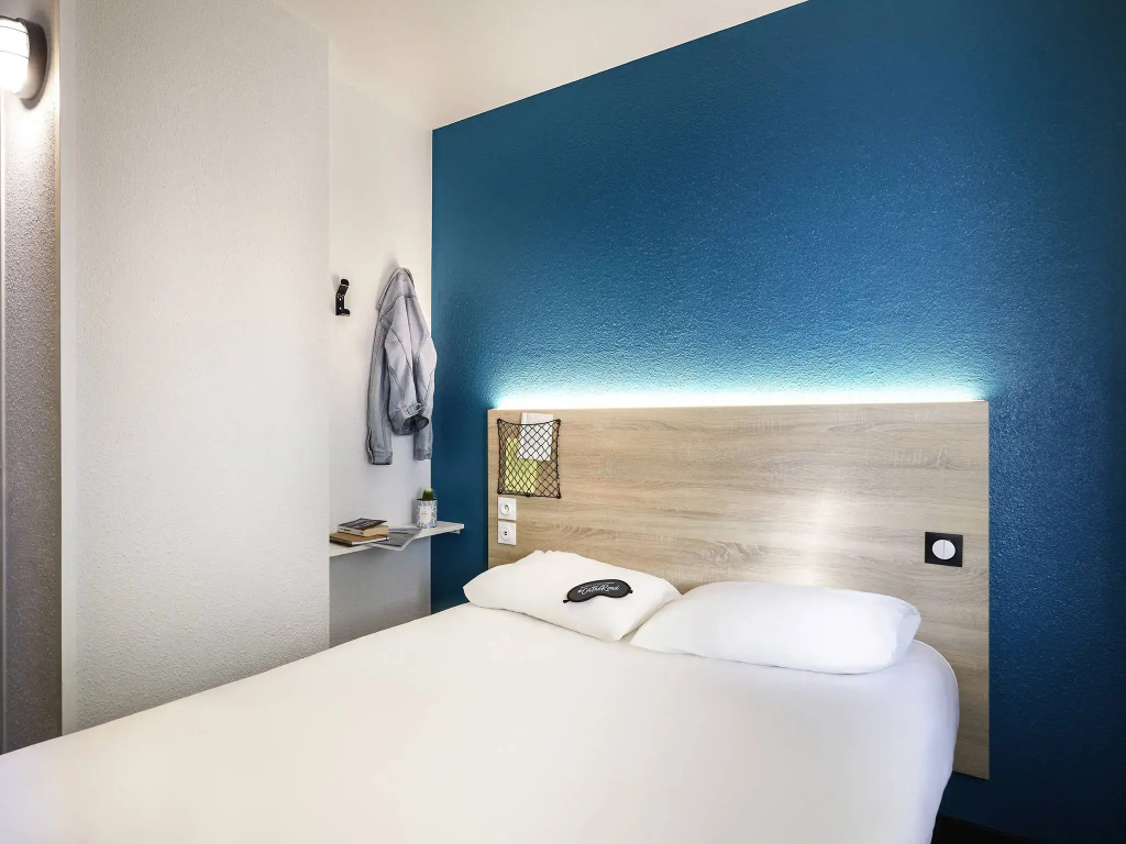 Cabrio Double room (full double bed)