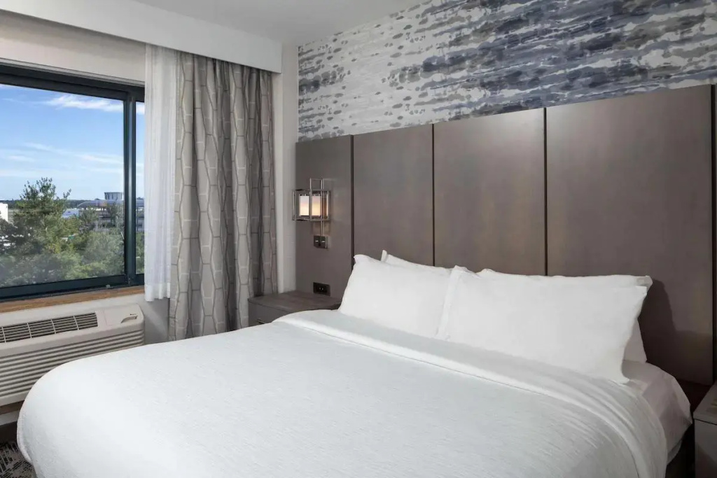 Embassy Suites by Hilton Portland Maine - Chambres