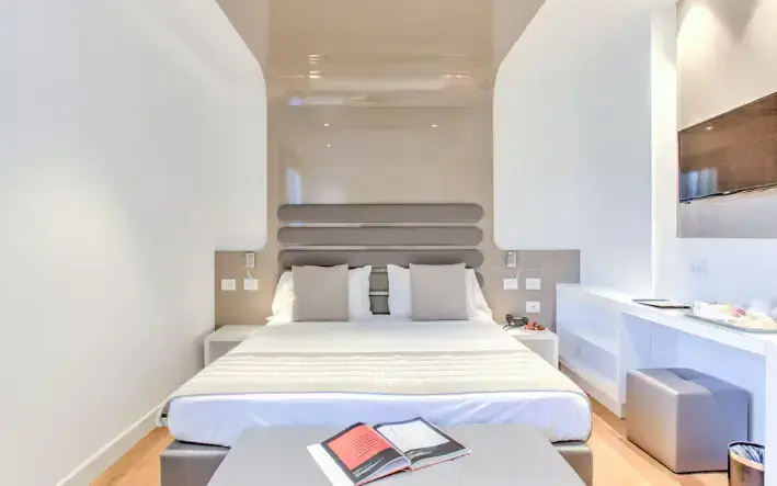 Handicapped Accessible Double room (full double bed)