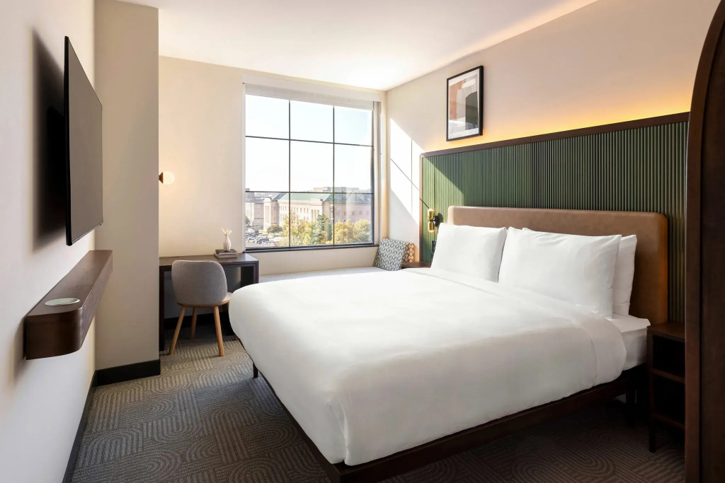 Double room (full double bed)