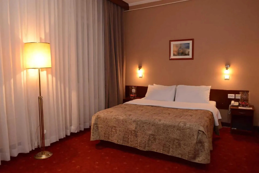 Double Apartment (full double bed)
