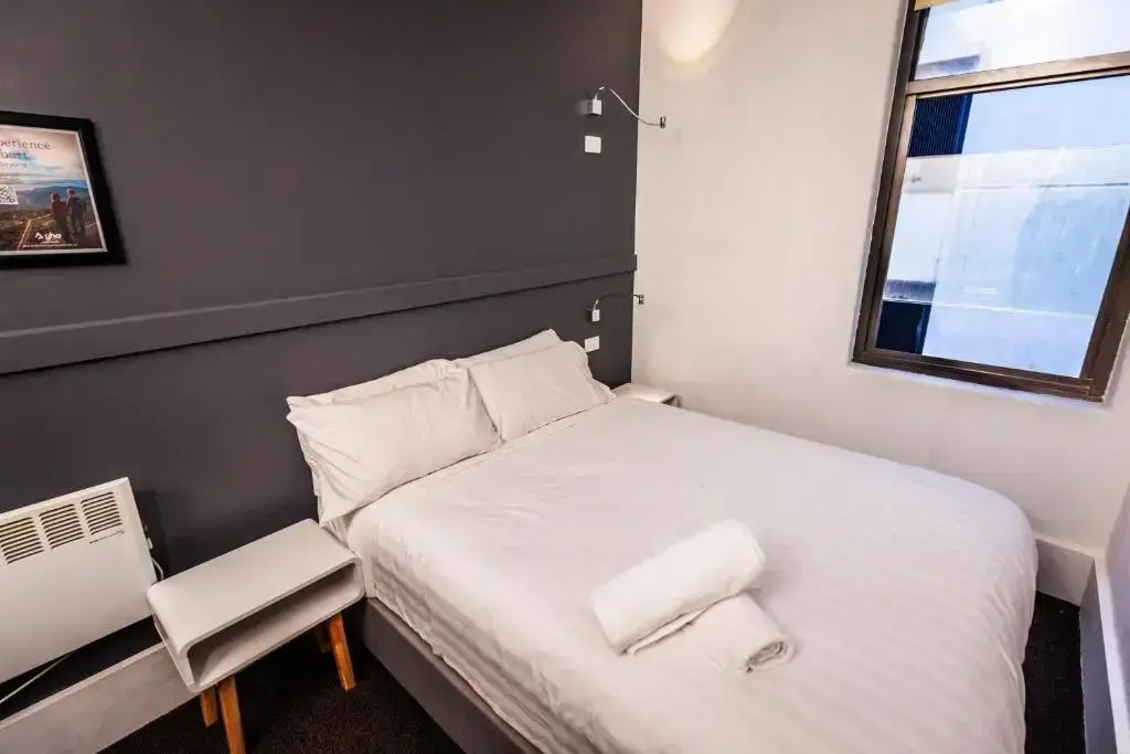 Double room (full double bed)