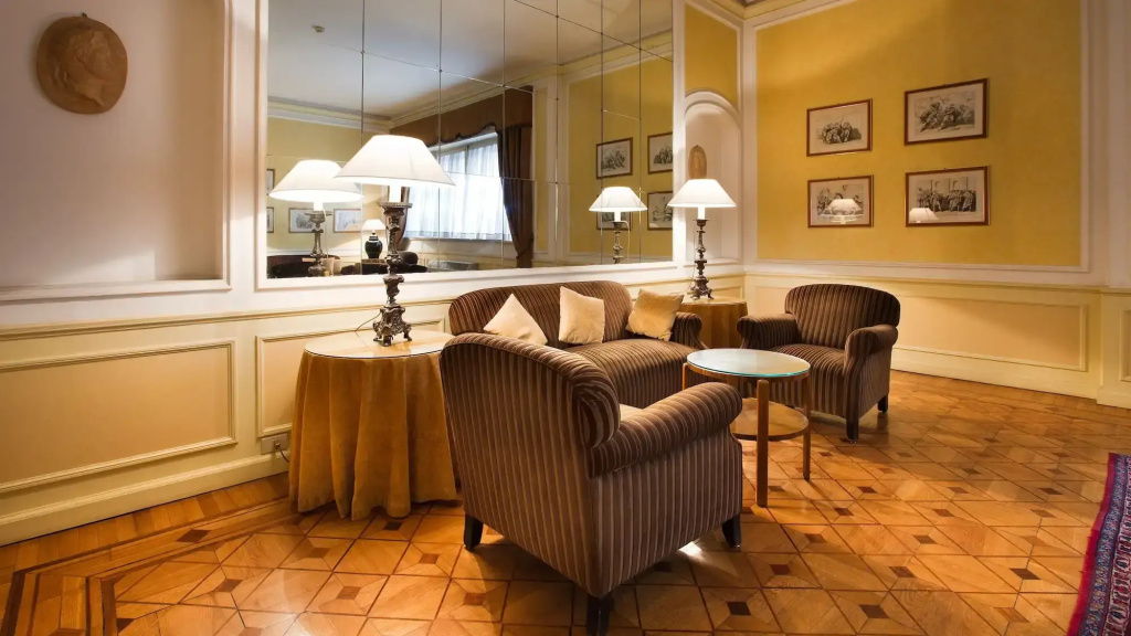 Hotel photo 13