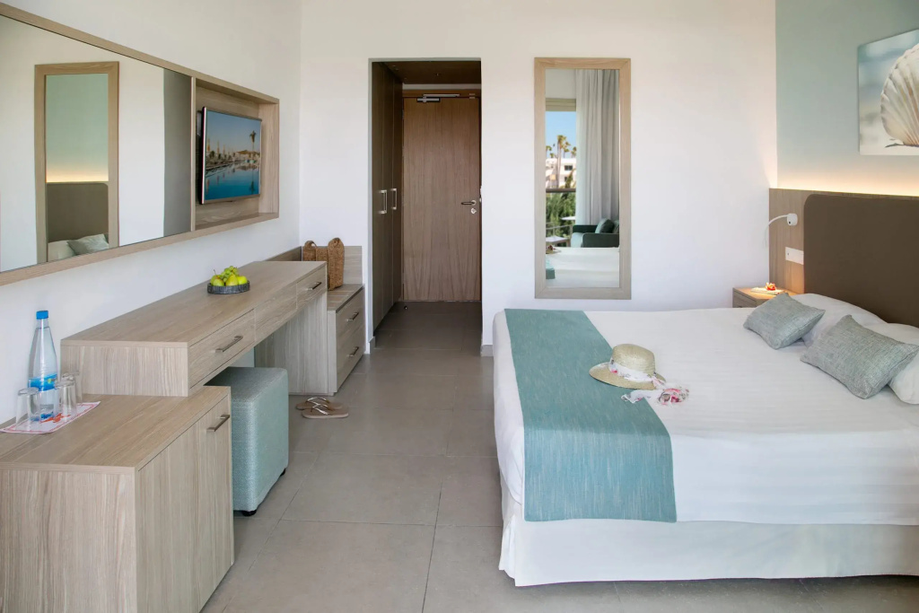 Asterias Beach Hotel - Chambres