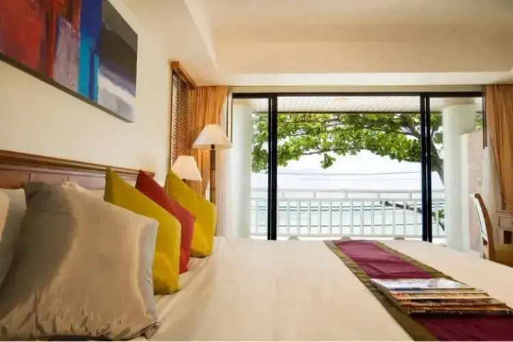 Deluxe Double room with sea view (twin beds)