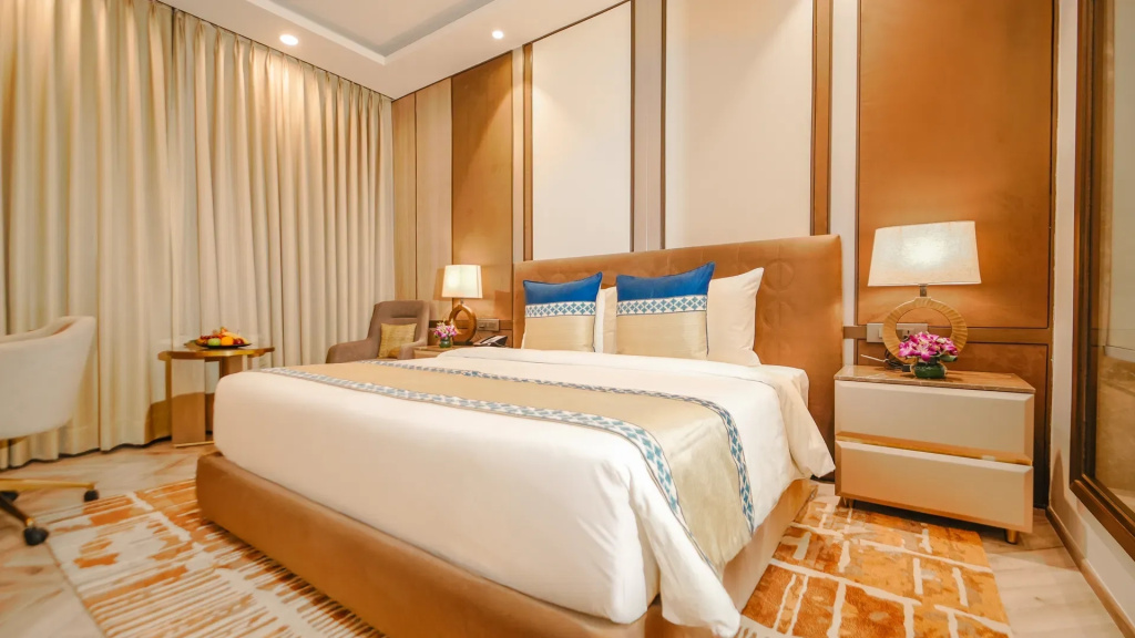 Executive Double Club room (full double bed)