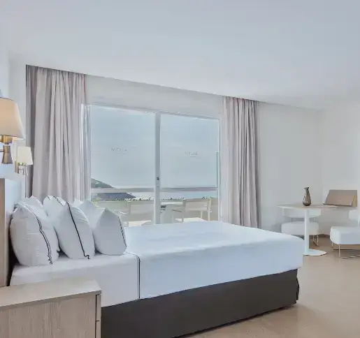 Grand Premium Double room with sea view (twin beds)