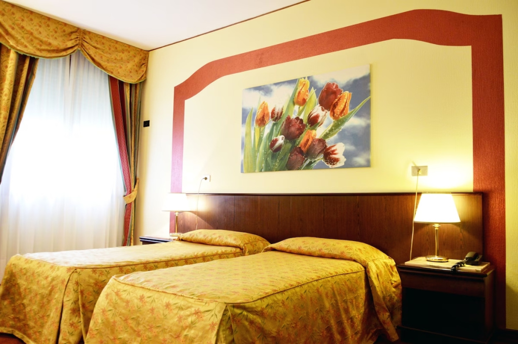 Hotel photo 8