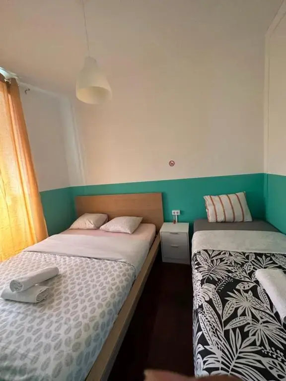 Deluxe Double room with city view full double bed