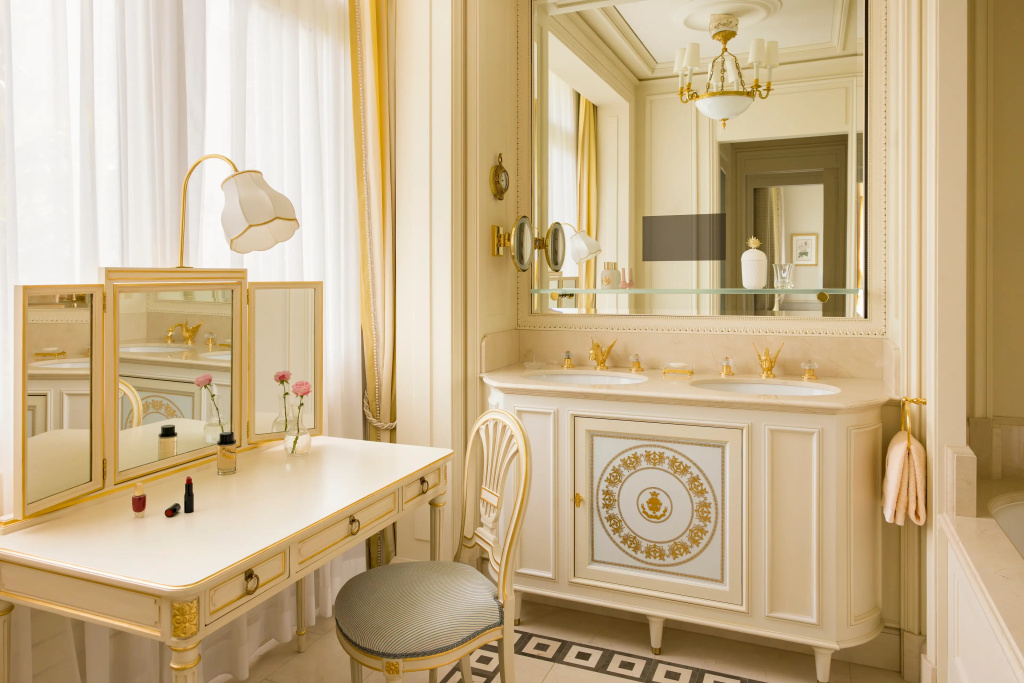 Ritz Paris Hotel 174