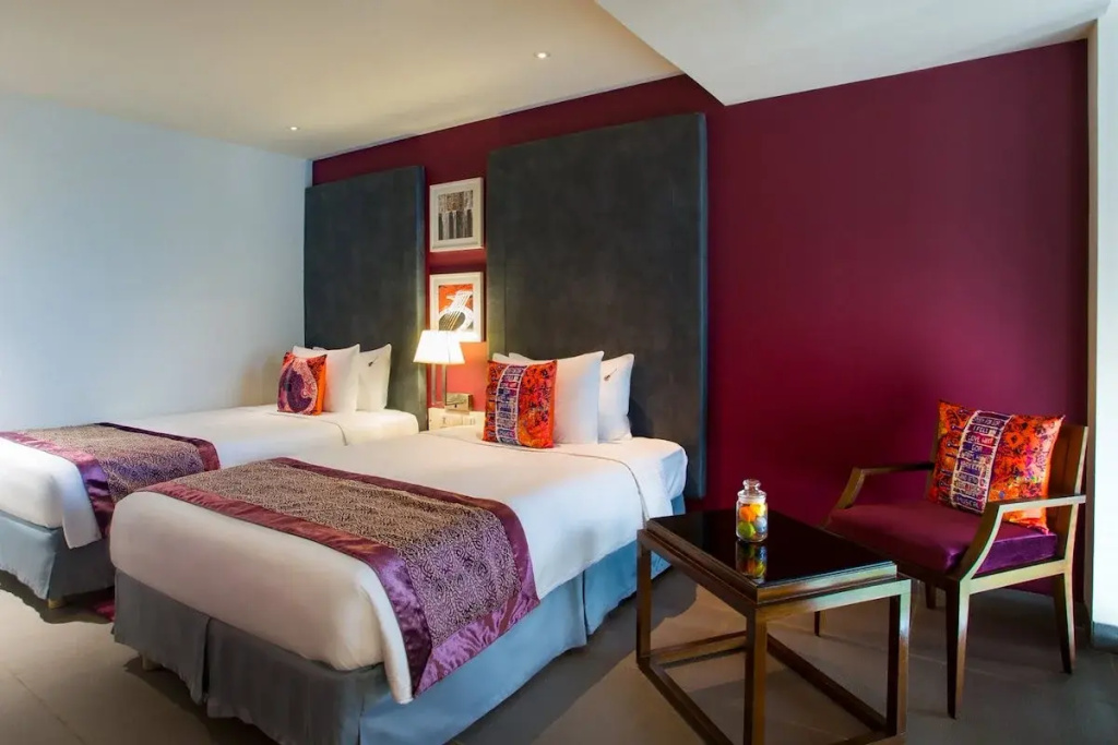 Quadruple Family Rock Suite