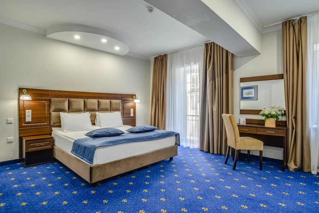 Double Apartment with balcony (full double bed)