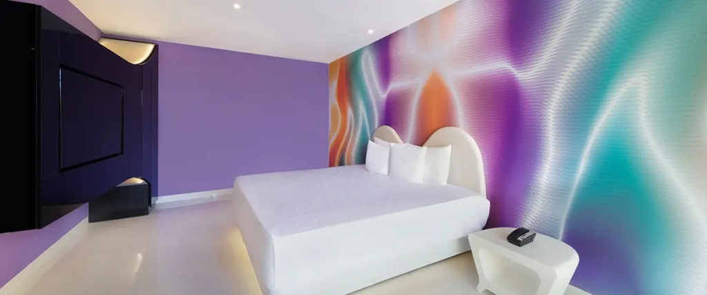 Trendy Double room with garden view (full double bed)