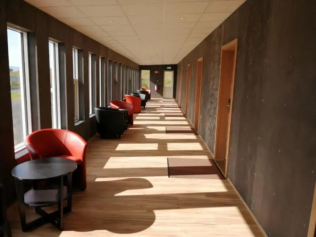 Lobby & Reception