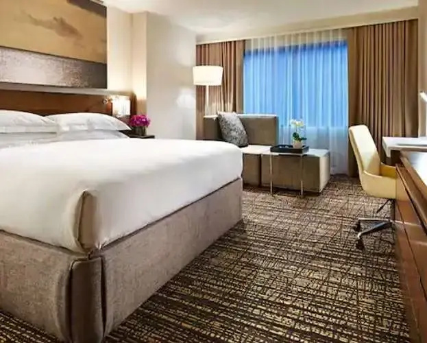 Hilton San Diego Mission Valley - Tap to explore photos