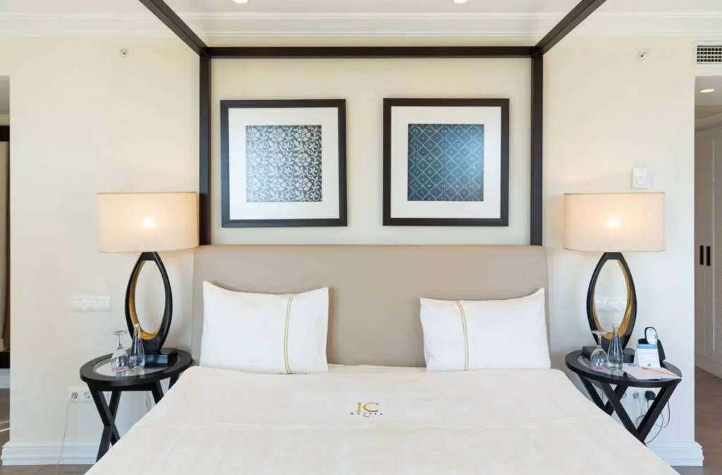 Quadruple Suite with balcony