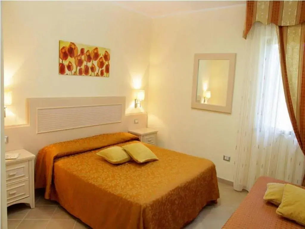 3 Bedrooms Apartment