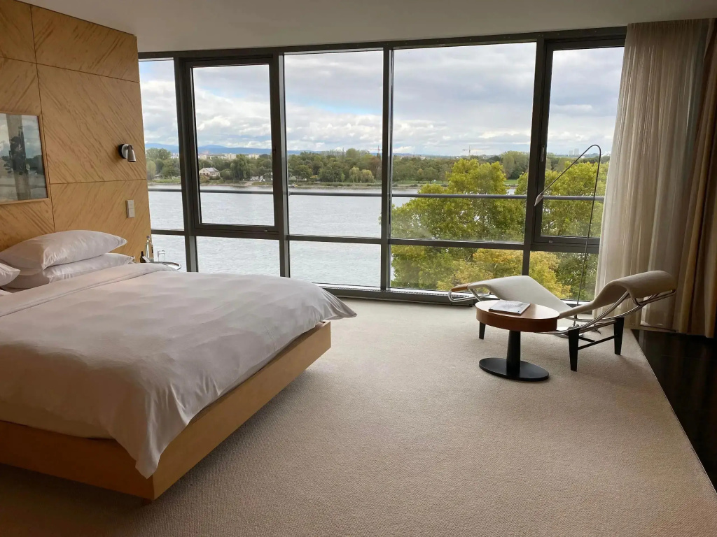 Presidential Double Suite (full double bed)