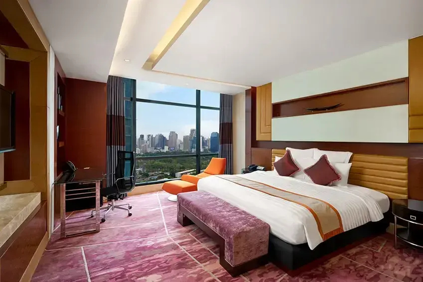 Lumpini Suite