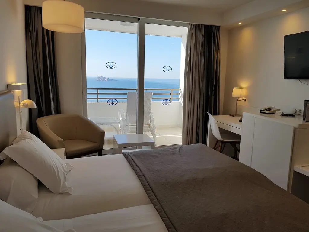 Captain Double room (twin beds)