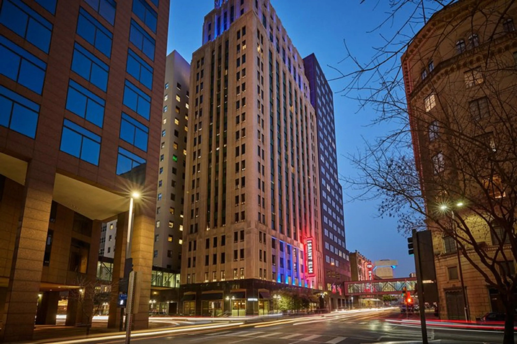 Renaissance Saint Elm Dallas Downtown Hotel — фото
