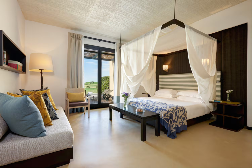 Superior Deluxe Double room seafront (full double bed)
