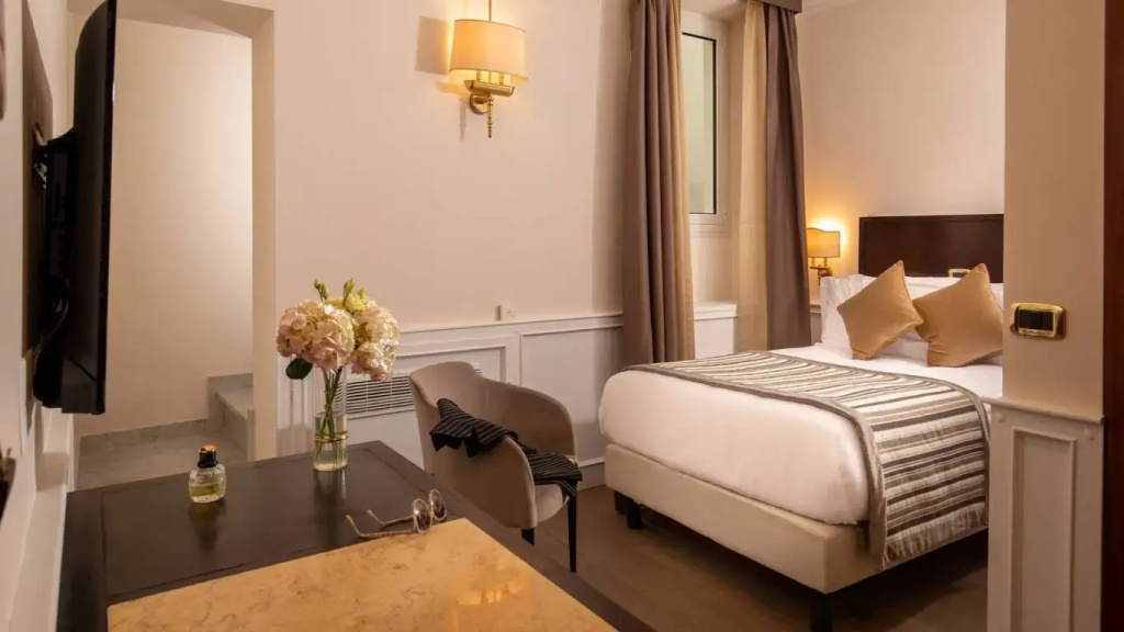 Superior Double room (full double bed)