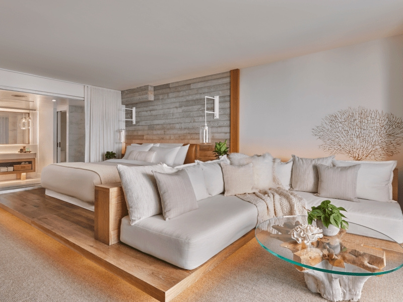 Double Junior Suite with balcony and with city view (full double bed)