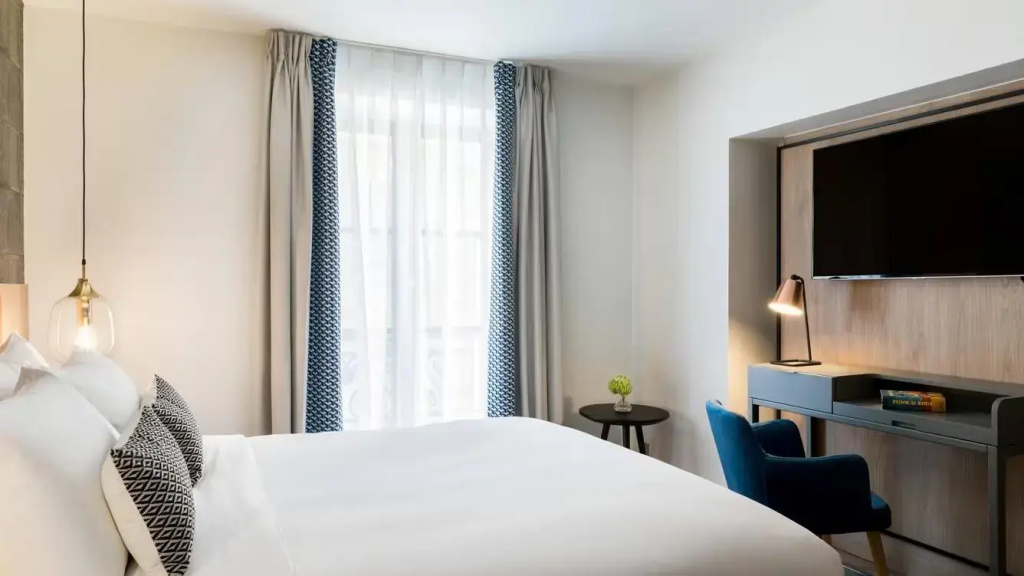 Renaissance Paris Vendome Hotel 44