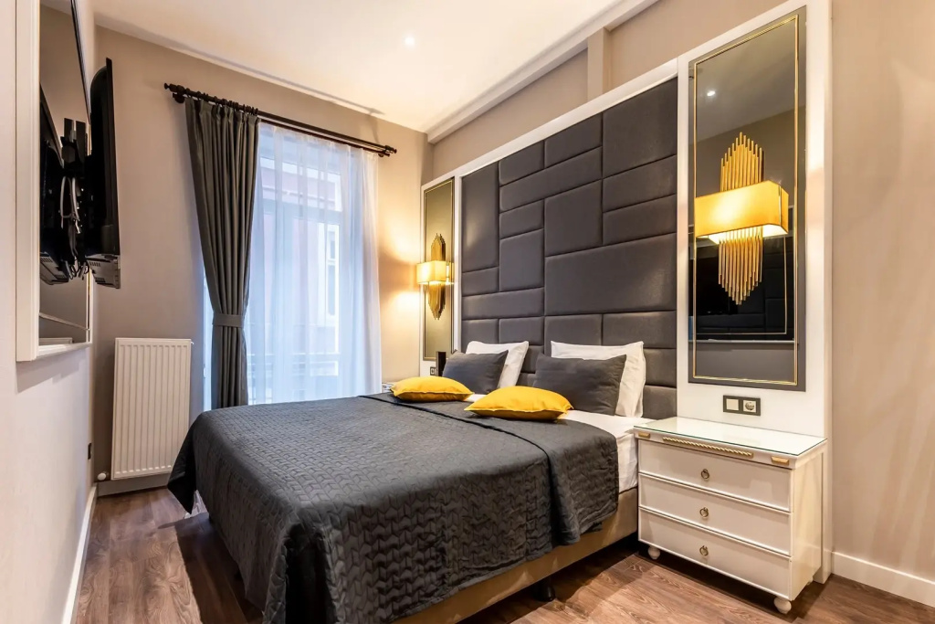 2 Bedrooms Apartment