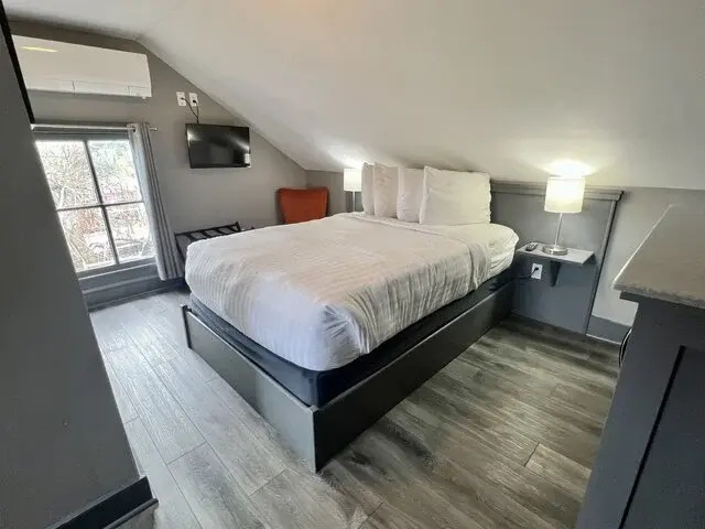 Standard Double Attic room (full double bed)