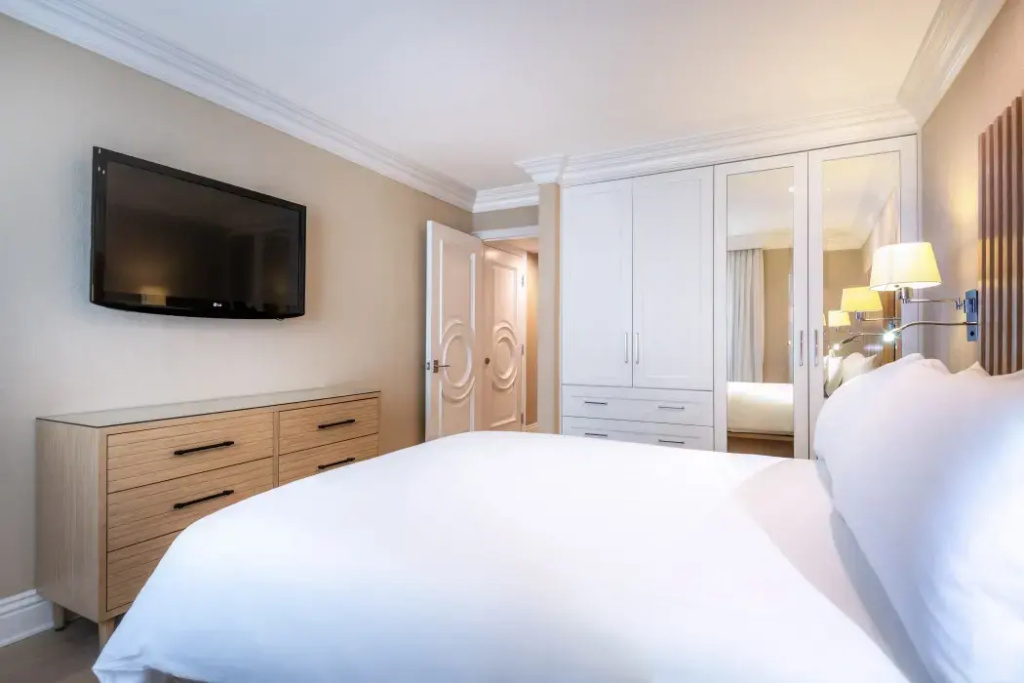 Beverly Hills Plaza Hotel & Spa - Chambres