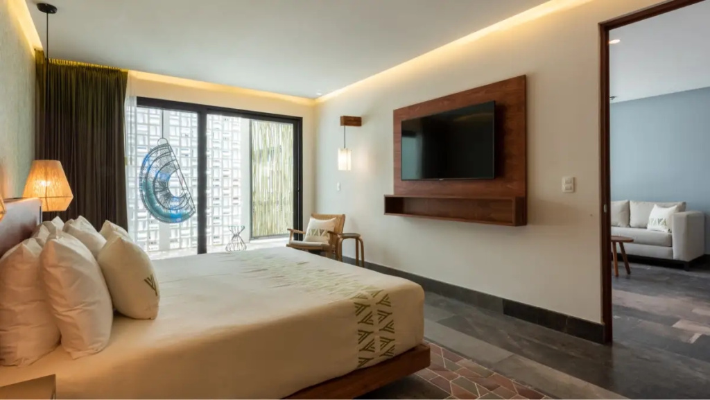 Grand Master Double Suite (full double bed)