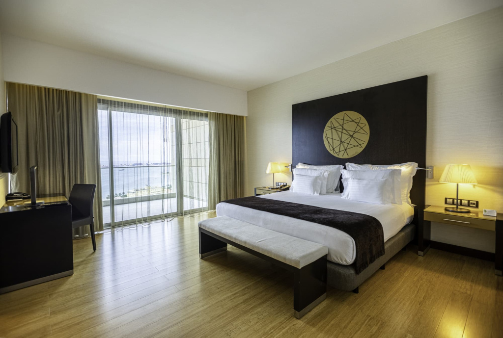 Double Suite (full double bed)