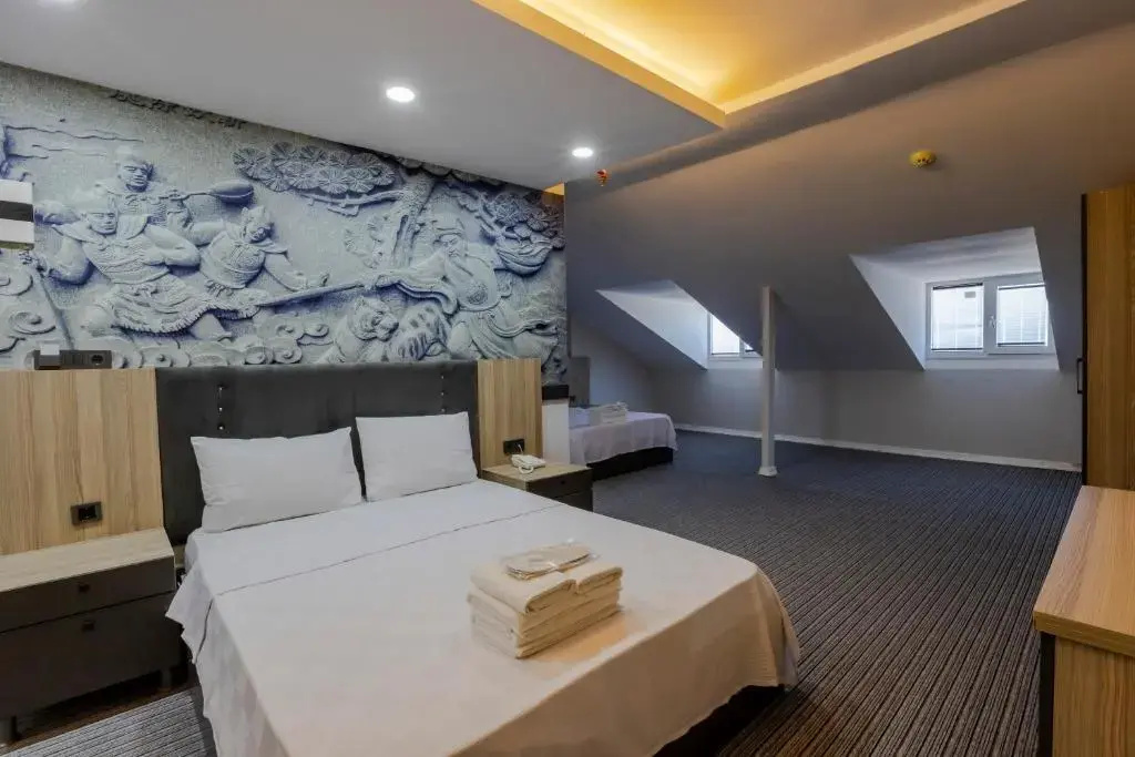 Deluxe Double room with balcony and with view (full double bed)