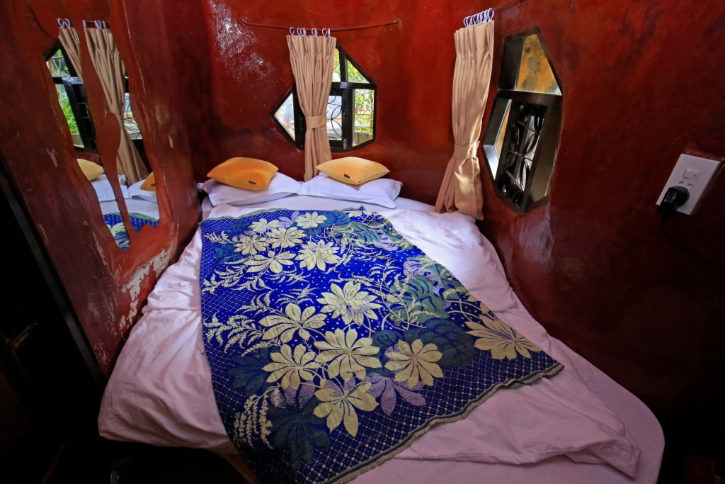Kangaroo Double room (full double bed)