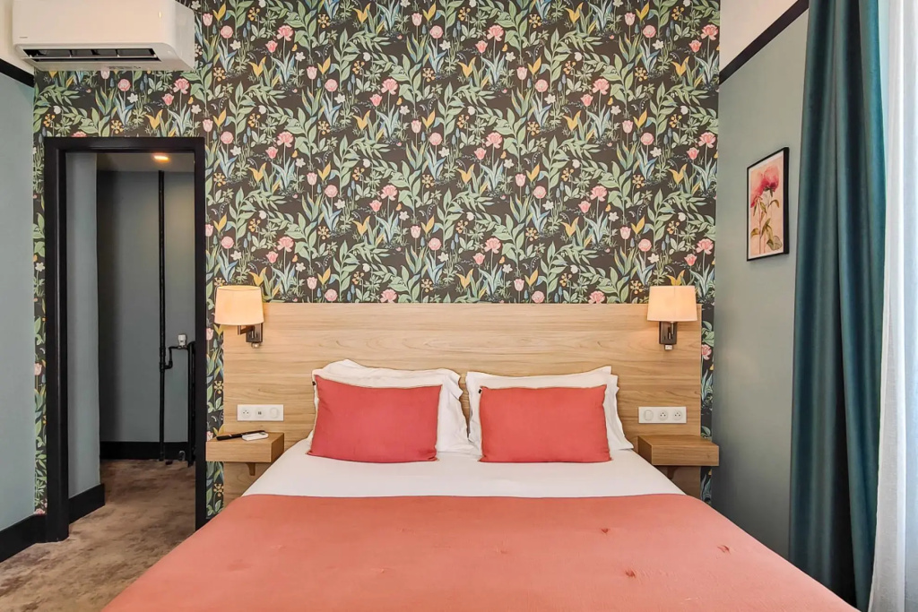 Superior Double room (full double bed)