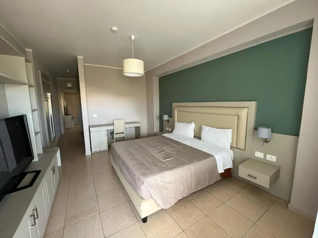 Quadruple room with garden view