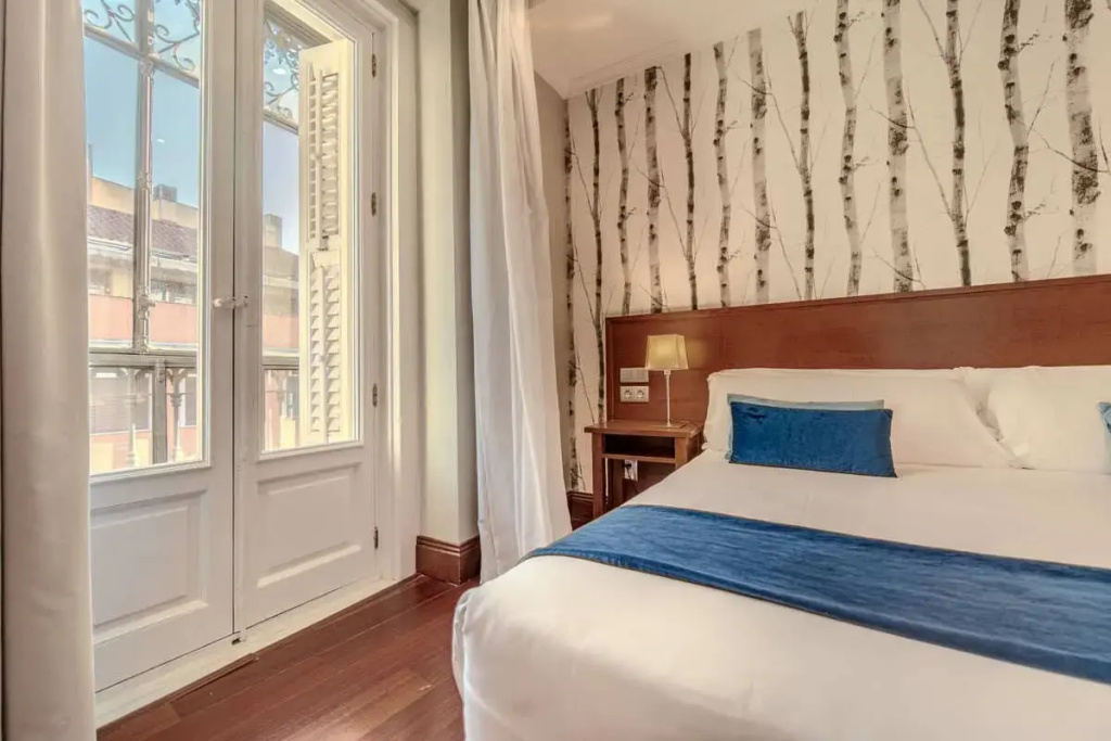 Triple room