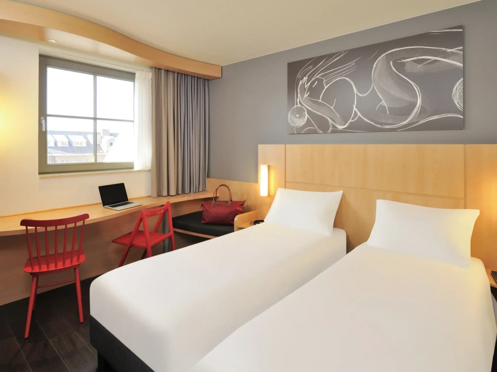 Double room (twin beds)