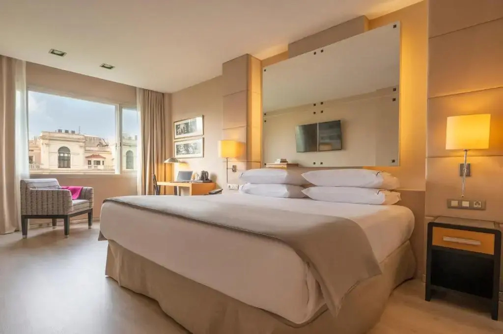 Hesperia Presidente Hotel - Chambres