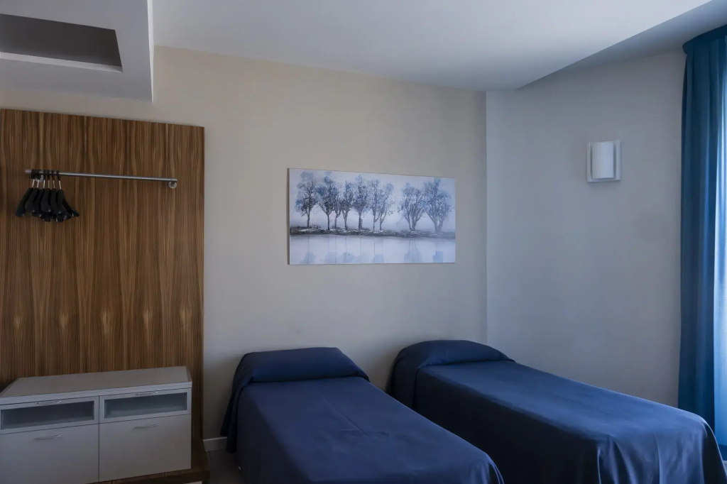 Double room (twin beds)