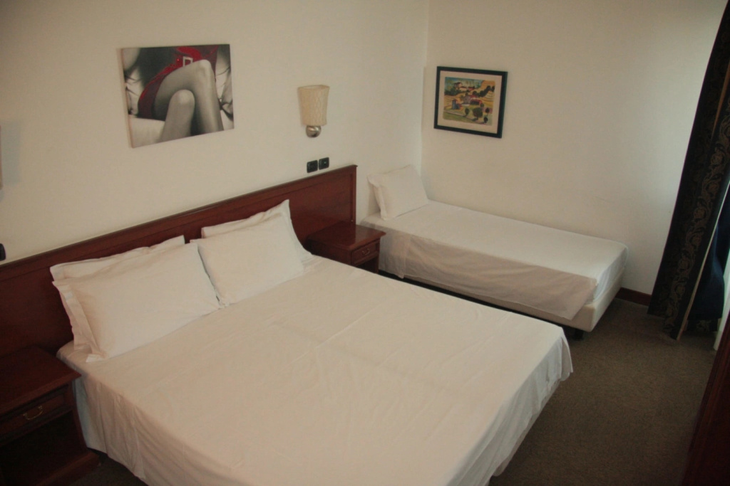 Triple room