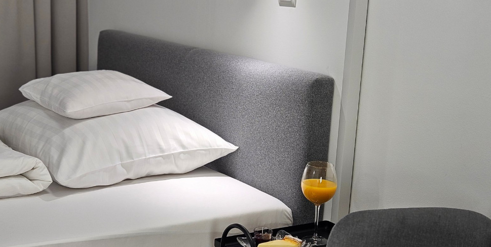 Classic Double room (full double bed)