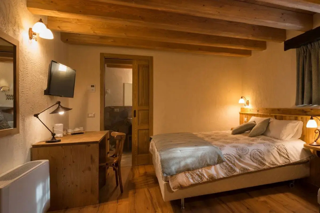 Superior Sinfonia Corale – SPA Shower Double room (full double bed)