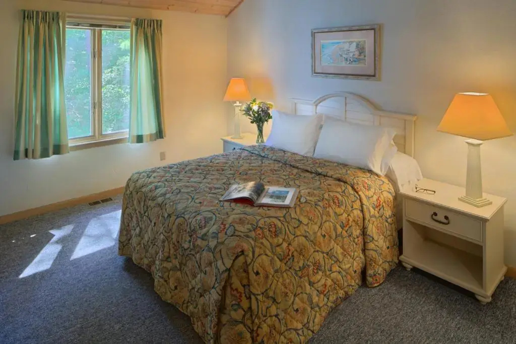 2 Bedrooms Quadruple Apartment
