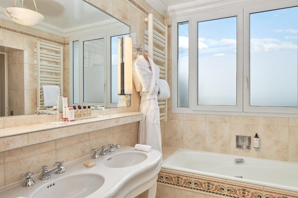 Hotel Raphael 93
